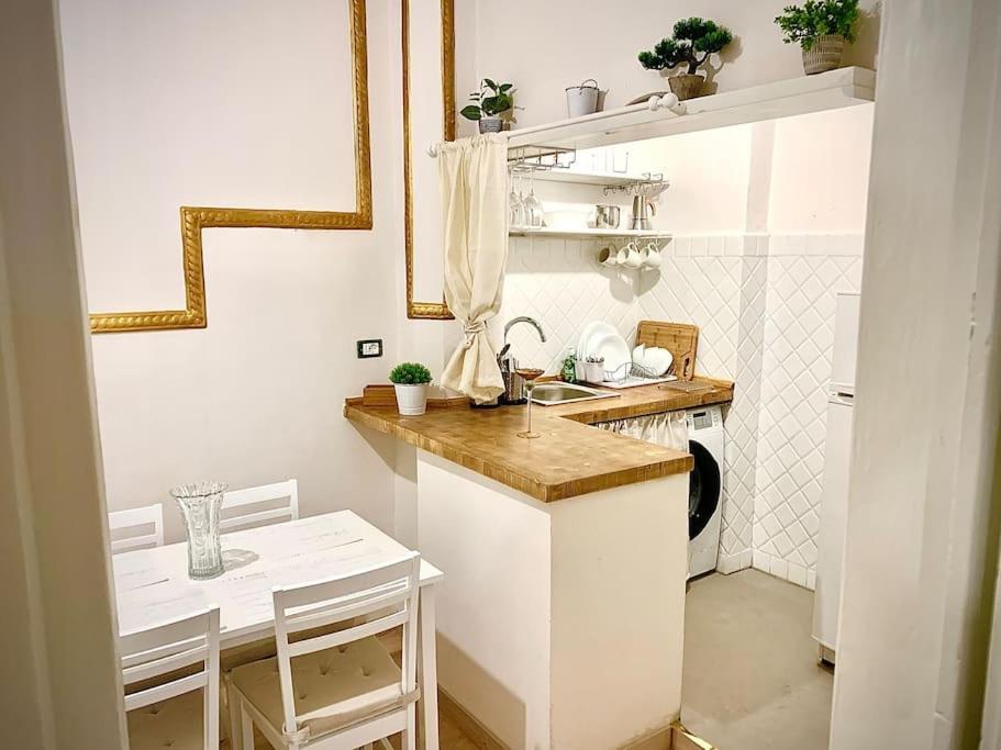 Lovely And Cozy In The Position Apartment Florenz