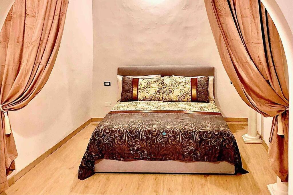 Lovely And Cozy In The Position * Florenz