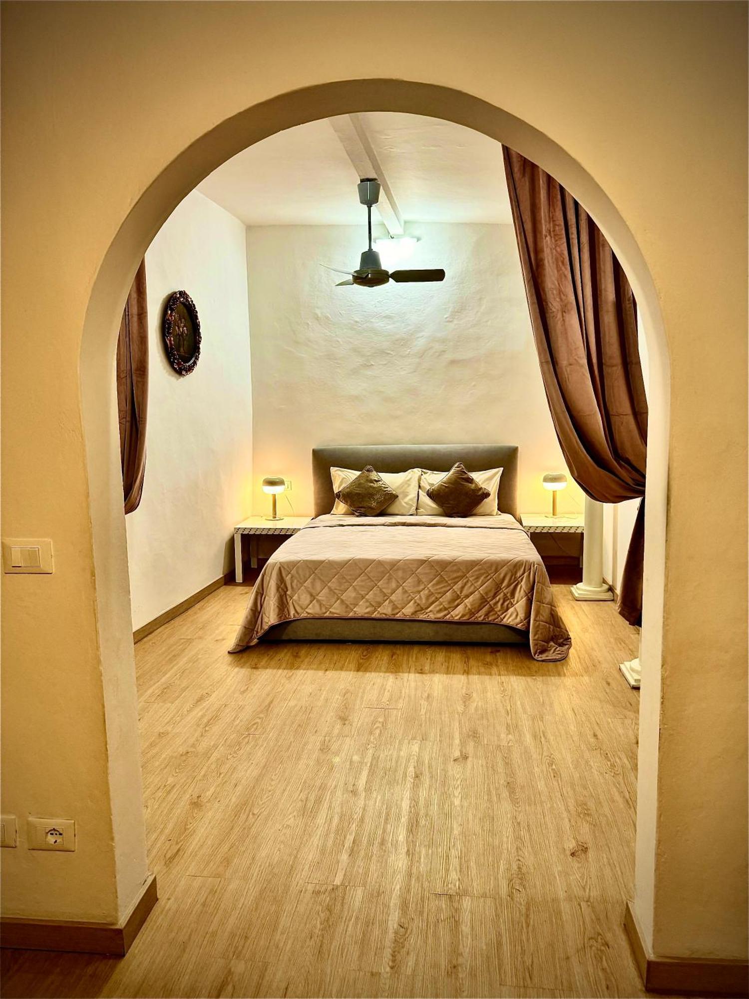 Lovely And Cozy In The Position Appartement Florence